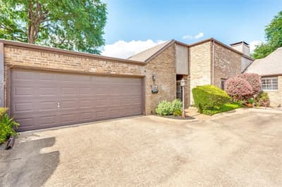 2719 Fairway Park Street, Grand Prairie TX 75050