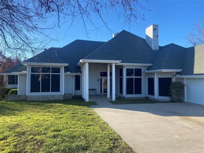 137 Oakview Road, Gainesville TX 76240