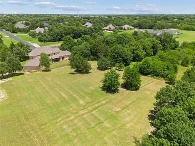 4598 Lake Breeze Drive, McKinney TX 75071 - Photo 3