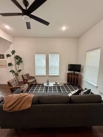 606 E Woodard Street, Denison TX 75021 - Photo 2