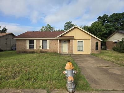 1601 Mcanear Street, Cleburne TX 76033