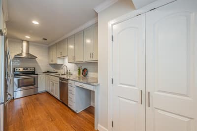 913 Roaring Springs Road, Fort Worth TX 76114