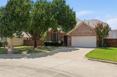 613 Dorchester Lane, Mansfield TX 76063