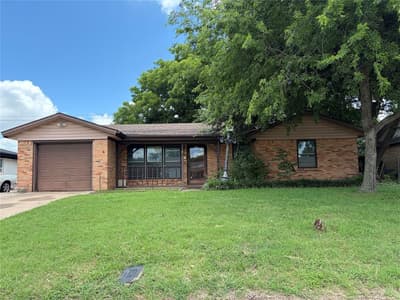 2036 Salem Street, Irving TX 75061