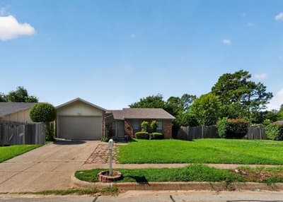 7700 Acapulco Road, Fort Worth TX 76112