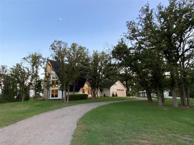 1704 County Road 3555, Paradise TX 76073