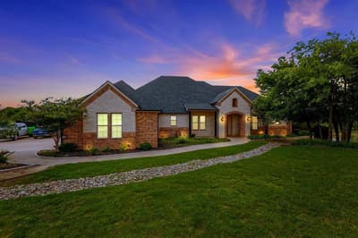 1040 Lighthouse Court, Grand Prairie TX 75104