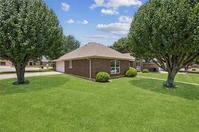 216 Point Circle, Pilot Point TX 76258 - Photo 2