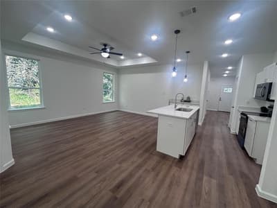 5717 San Jacinto Drive, Granbury TX 76048 - Photo 2