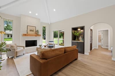 2202 Silver Holly Lane, Richardson TX 75082
