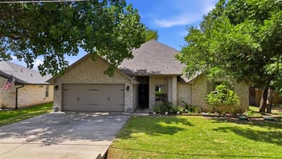 4016 Cherokee Court, Granbury TX 76048 - Photo 3
