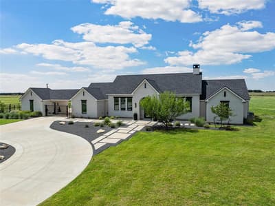 417 Willow Moon Ranch Road, Crawford TX 76638 - Photo 3
