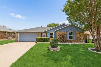 6417 Loma Vista Drive, Watauga TX 76148