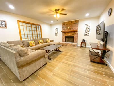 4250 Claremont Drive, Grand Prairie TX 75052 - Photo 2
