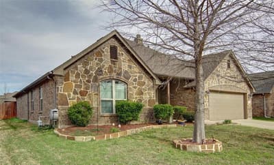 2752 Elmwood Drive, Burleson TX 76028 - Photo 2