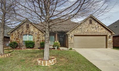 2752 Elmwood Drive, Burleson TX 76028