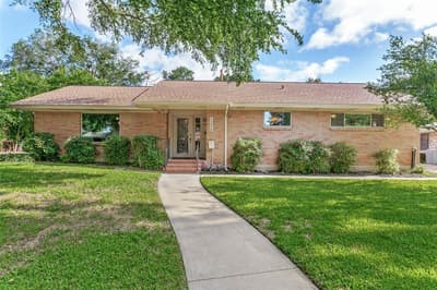 1208 Amherst Drive, Denton TX 76201