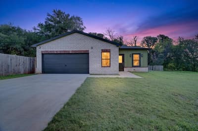 3202 Lowland Drive, Granbury TX 76048