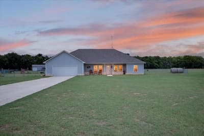 498 Dexter Lane, Poolville TX 76487