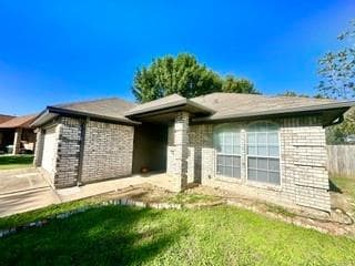 10212 Little Fox Court, Fort Worth TX 76108 - Photo 2