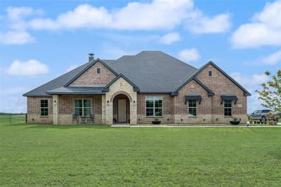1821 E Campus Road, Palmer TX 75152
