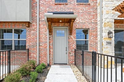 2880 Enfield, The Colony TX 75056 - Photo 3