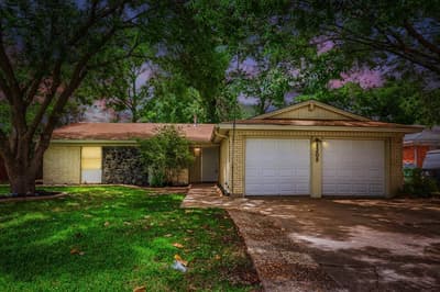 1208 Darlene Lane, Arlington TX 76010