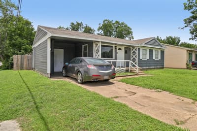2320 Garden Oaks Drive, Irving TX 75061 - Photo 2