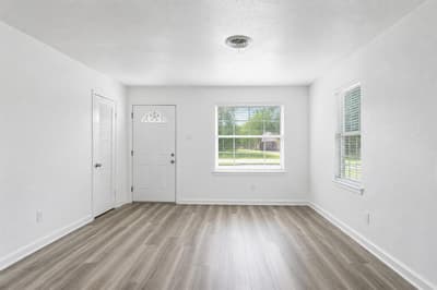 2320 Garden Oaks Drive, Irving TX 75061 - Photo 4