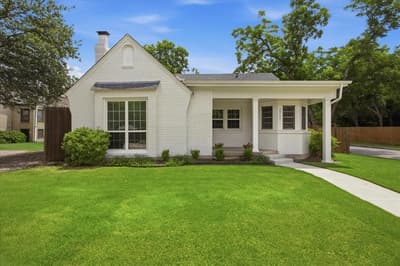 2721 Benbrook Boulevard, Fort Worth TX 76109