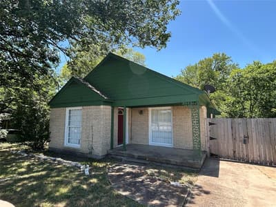 640 E Pleasant Run Road, DeSoto TX 75115