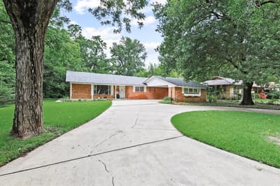 111 W Tennie Street, Gainesville TX 76240