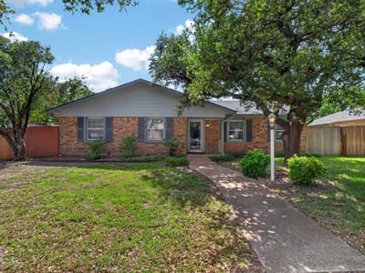 2935 Rolling Hills Drive, Carrollton TX 75007