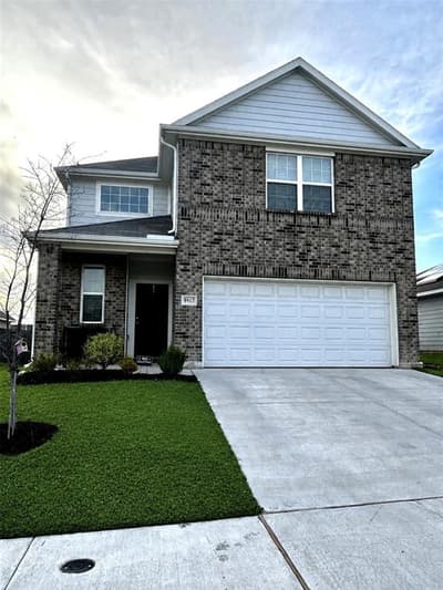 9917 Voyager Lane, Fort Worth TX 76131