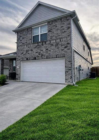 9917 Voyager Lane, Fort Worth TX 76131 - Photo 4