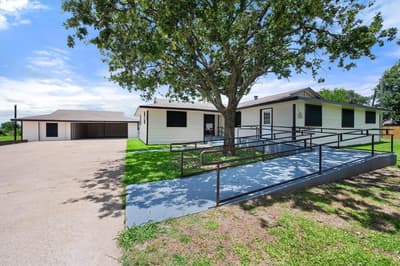 5835 County Road 2091, Corsicana TX 75110 - Photo 2