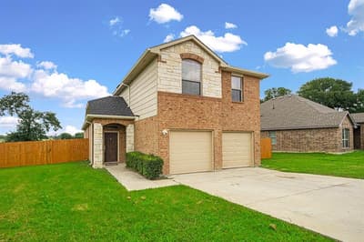 710 Woodcrest Drive, Ennis TX 75119