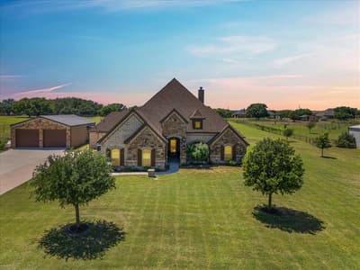 332 Antler Ridge Drive, Azle TX 76020