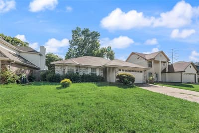 6010 Maple Leaf Drive, Arlington TX 76017