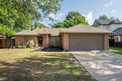 629 Meadow Lane, Roanoke TX 76262