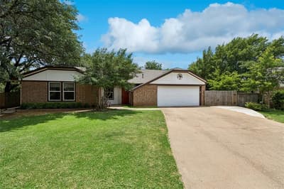 2206 Sexton Drive, Arlington TX 76015