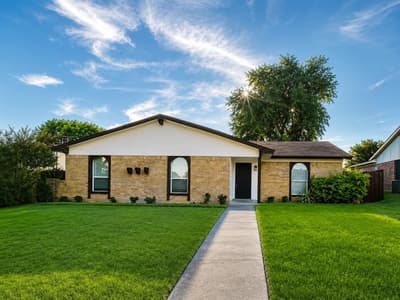 1037 Nancy Lane, Lancaster TX 75134