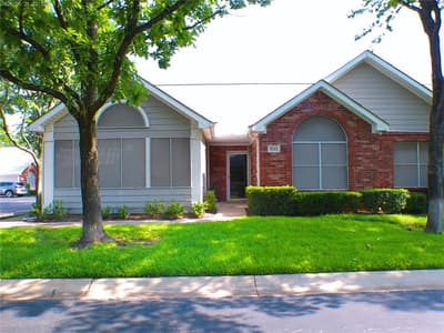 933 Bridges Drive, Arlington TX 76012