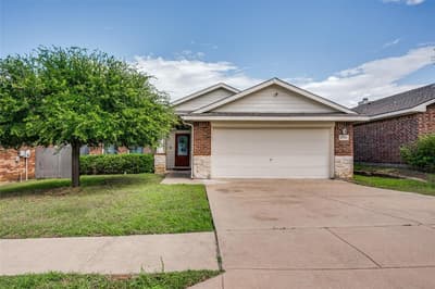 2713 Gardendale Drive, Fort Worth TX 76120