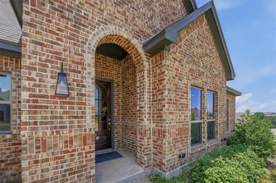 8110 Spanish Hills Drive, Benbrook TX 76126