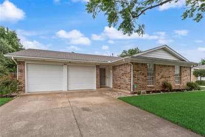 2132 Meandering Drive, Irving TX 75060