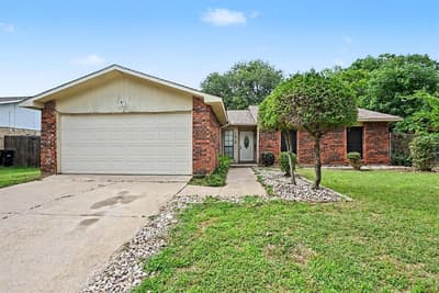 7813 Acapulco Road, Fort Worth TX 76112