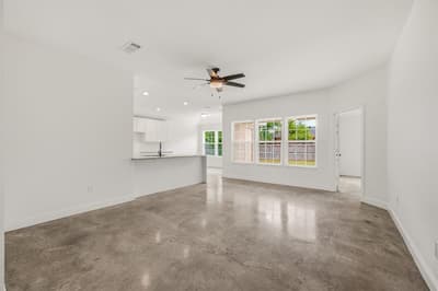 317 Ridgeway, Weatherford TX 76086 - Photo 4