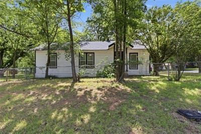 630 E Acheson Street, Denison TX 75021