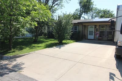 4454 Pleasant Street, Fort Worth TX 76115